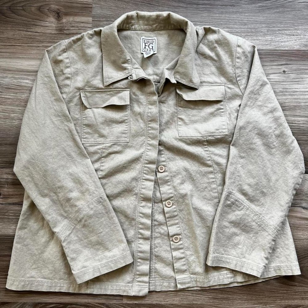 Linen Collared Button-Up Blouse. - Picture 6 of 7